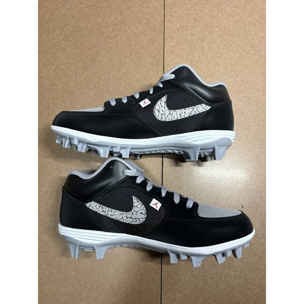Size 12 - Jordan Stadium 90 Cleat Black Cement